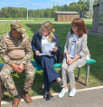 Вручение автомобилей с ручным управлением двум ветеранам специальной военной операции