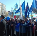 Примите наши поздравленья. В прекрасный первомайский день!
