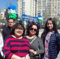 Примите наши поздравленья. В прекрасный первомайский день!
